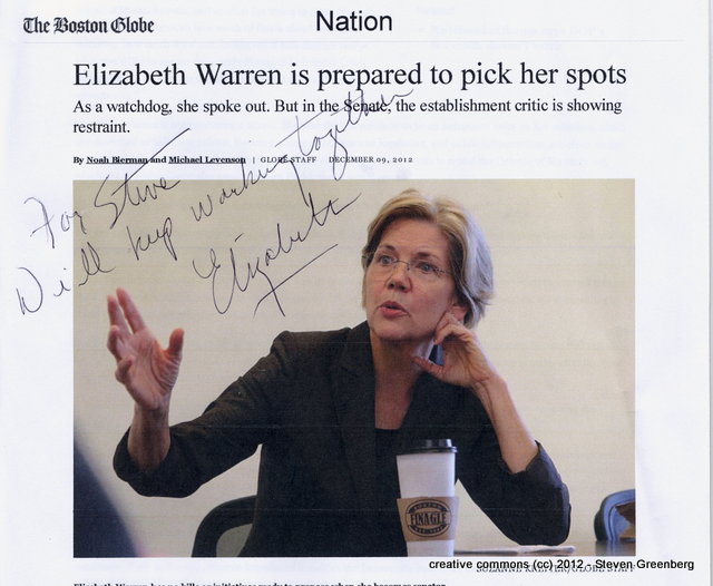 Picture of Elizabeth Warren autograph
